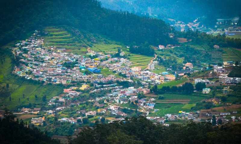 Coimbatore to Ooty hill station tour package — Nilgiri gardens and lake views